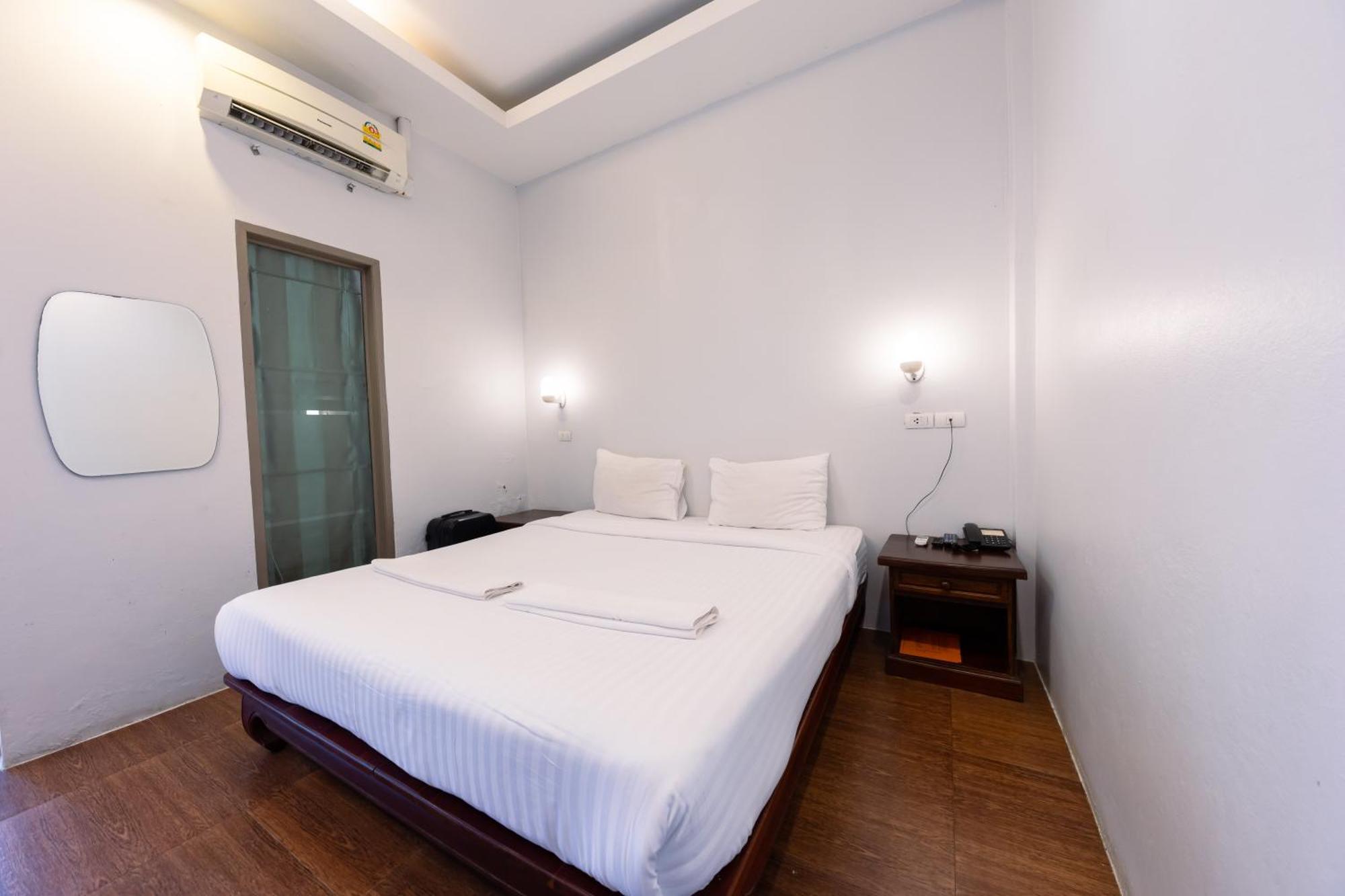 Sleep Hotel - Sha Certified Surat Thani Extérieur photo