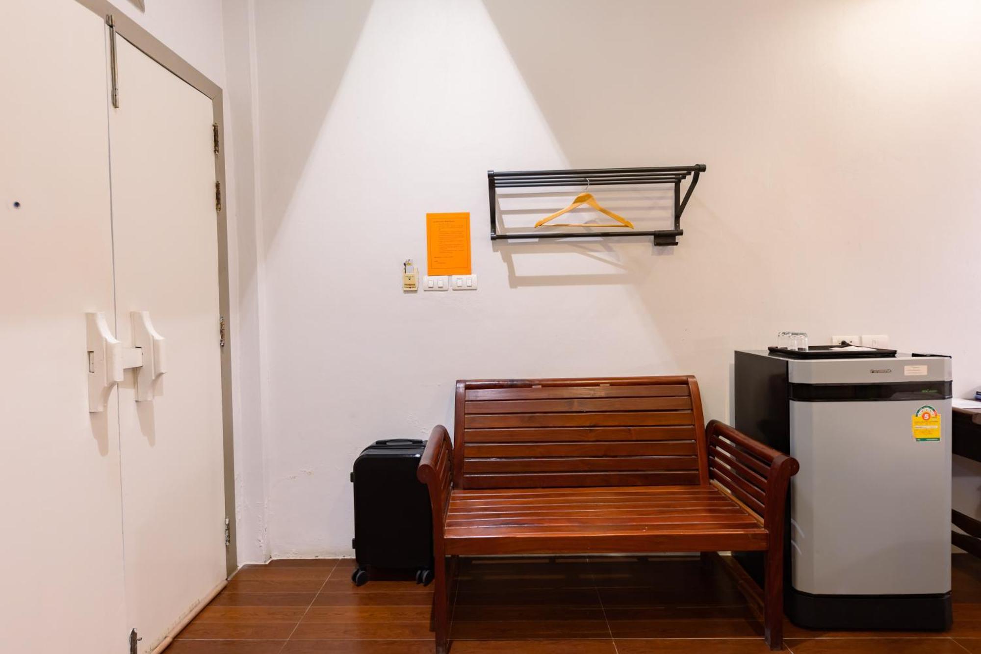 Sleep Hotel - Sha Certified Surat Thani Extérieur photo
