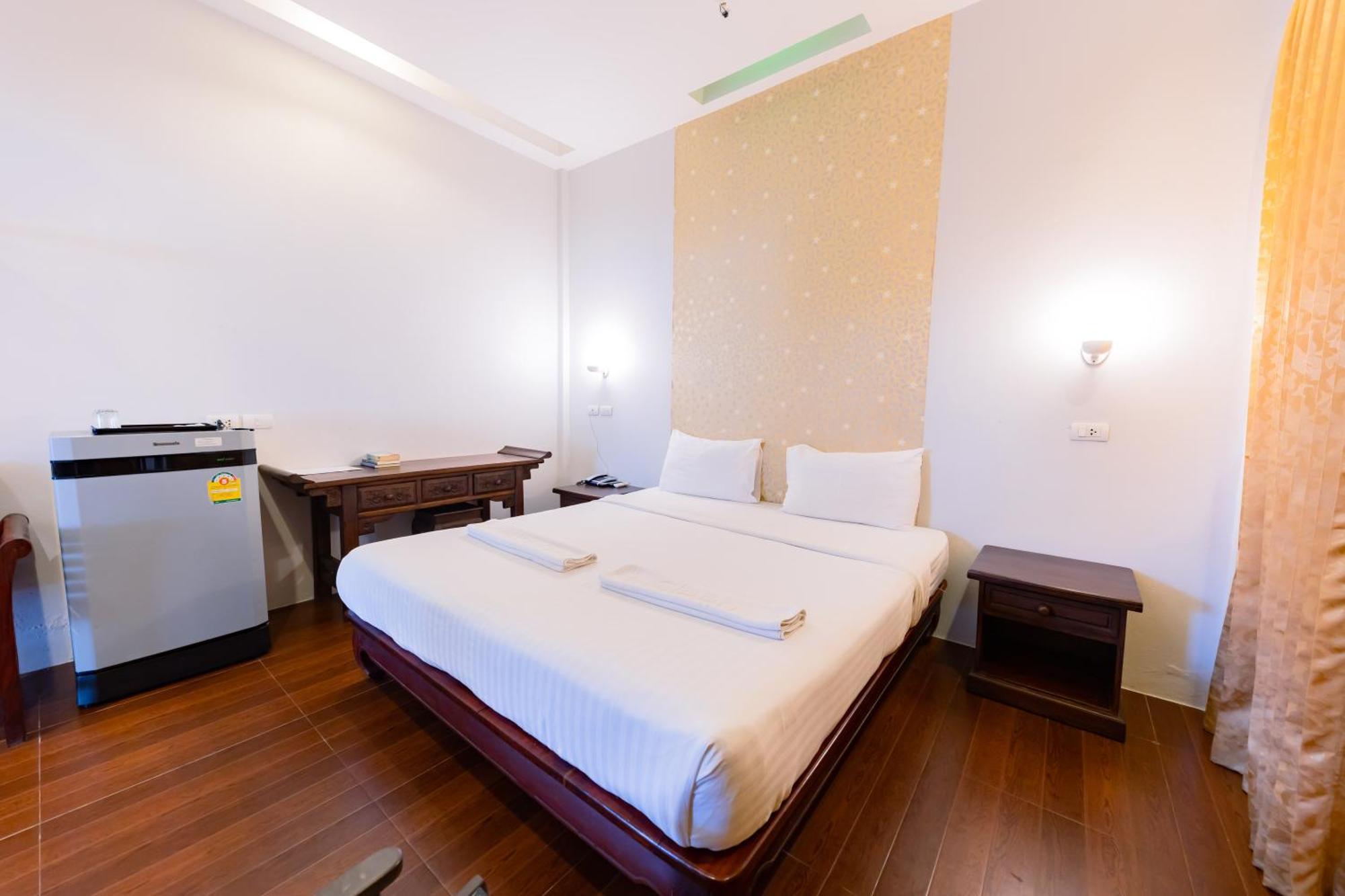 Sleep Hotel - Sha Certified Surat Thani Extérieur photo