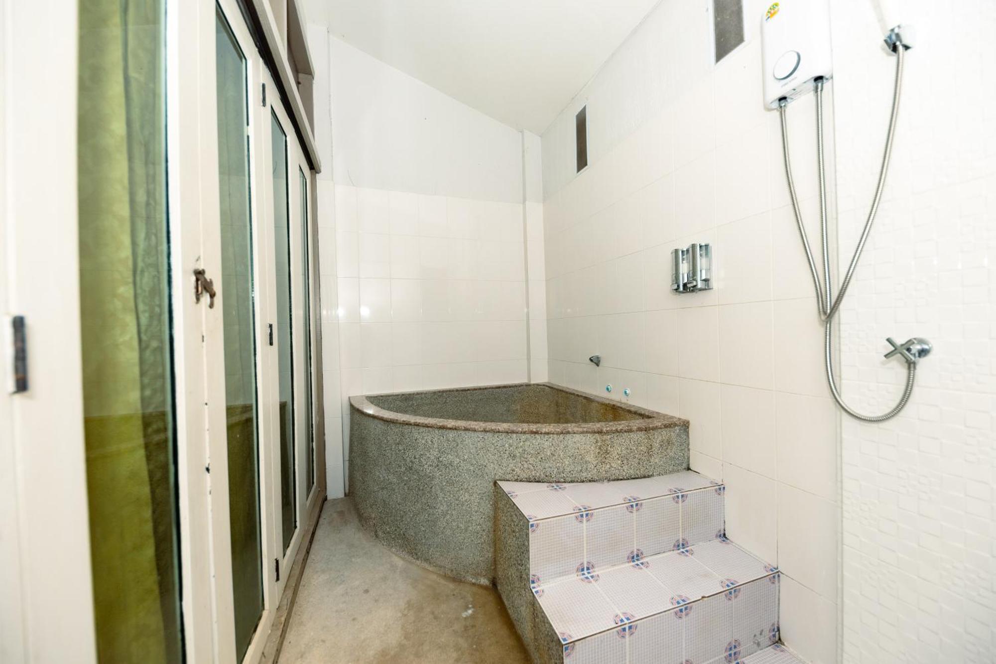 Sleep Hotel - Sha Certified Surat Thani Extérieur photo