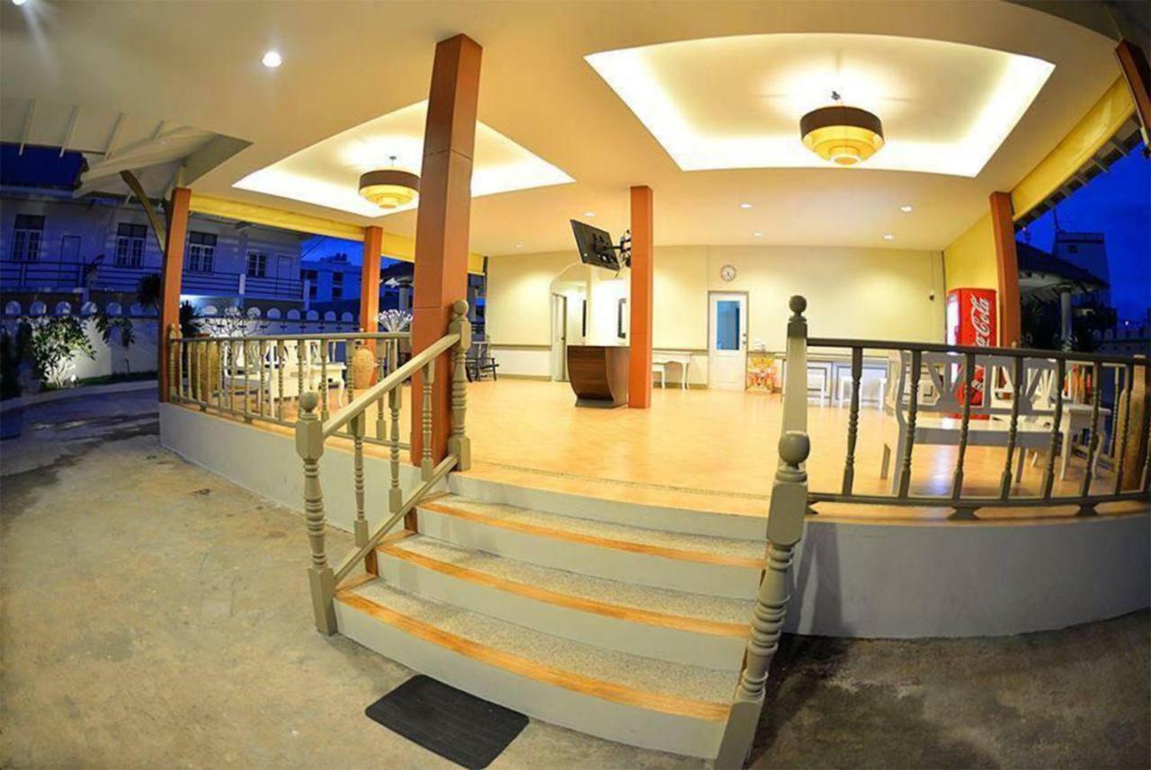 Sleep Hotel - Sha Certified Surat Thani Extérieur photo